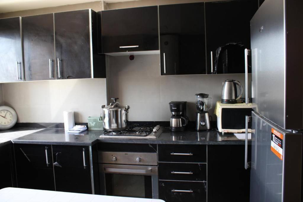 Appt 22 Bloc G- Hicherraton Plage Residence Bella Vista, Bouznika Bay Скира Экстерьер фото