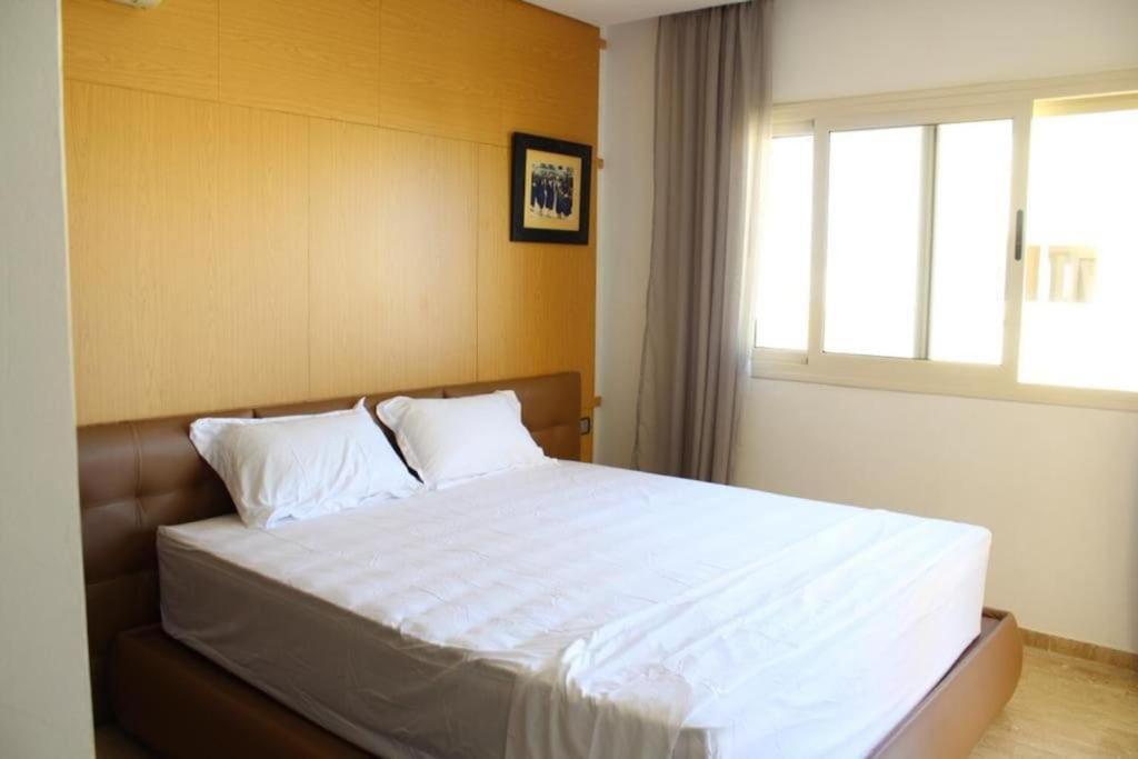 Appt 22 Bloc G- Hicherraton Plage Residence Bella Vista, Bouznika Bay Скира Экстерьер фото