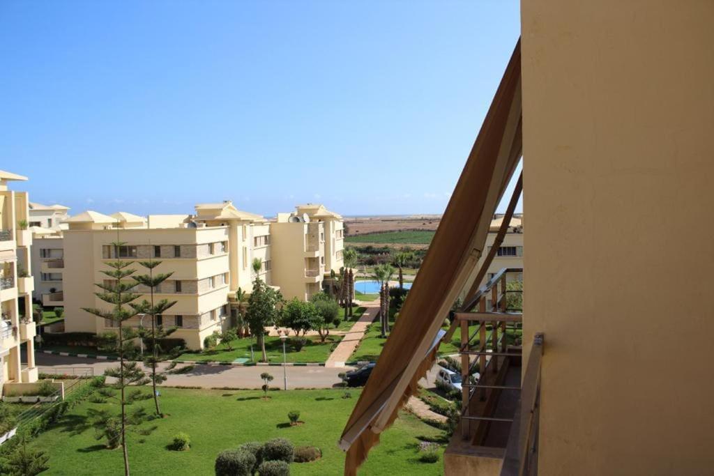Appt 22 Bloc G- Hicherraton Plage Residence Bella Vista, Bouznika Bay Скира Экстерьер фото